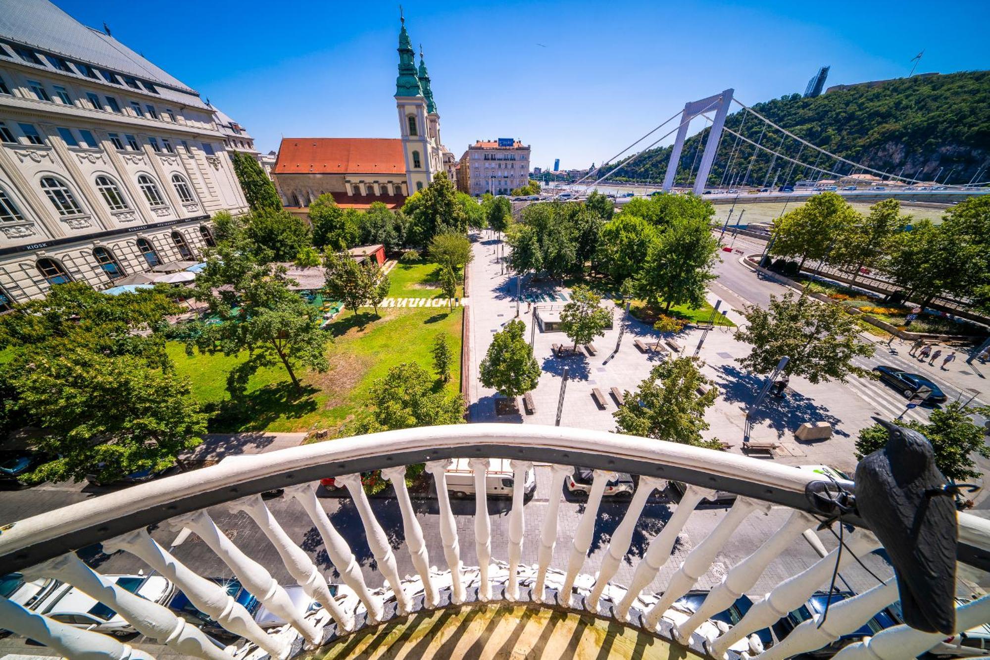 Budapest Riverfront Suite Esterno foto